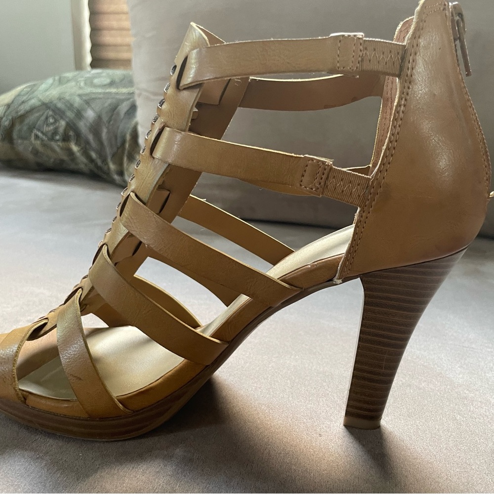 C.P. Women's Tan Leather Zip 4” High Heel Sandal Size 9M.